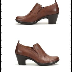 BROWN BOOTIE RIBBED TOP COMFORT & STYLE ALL YEAR